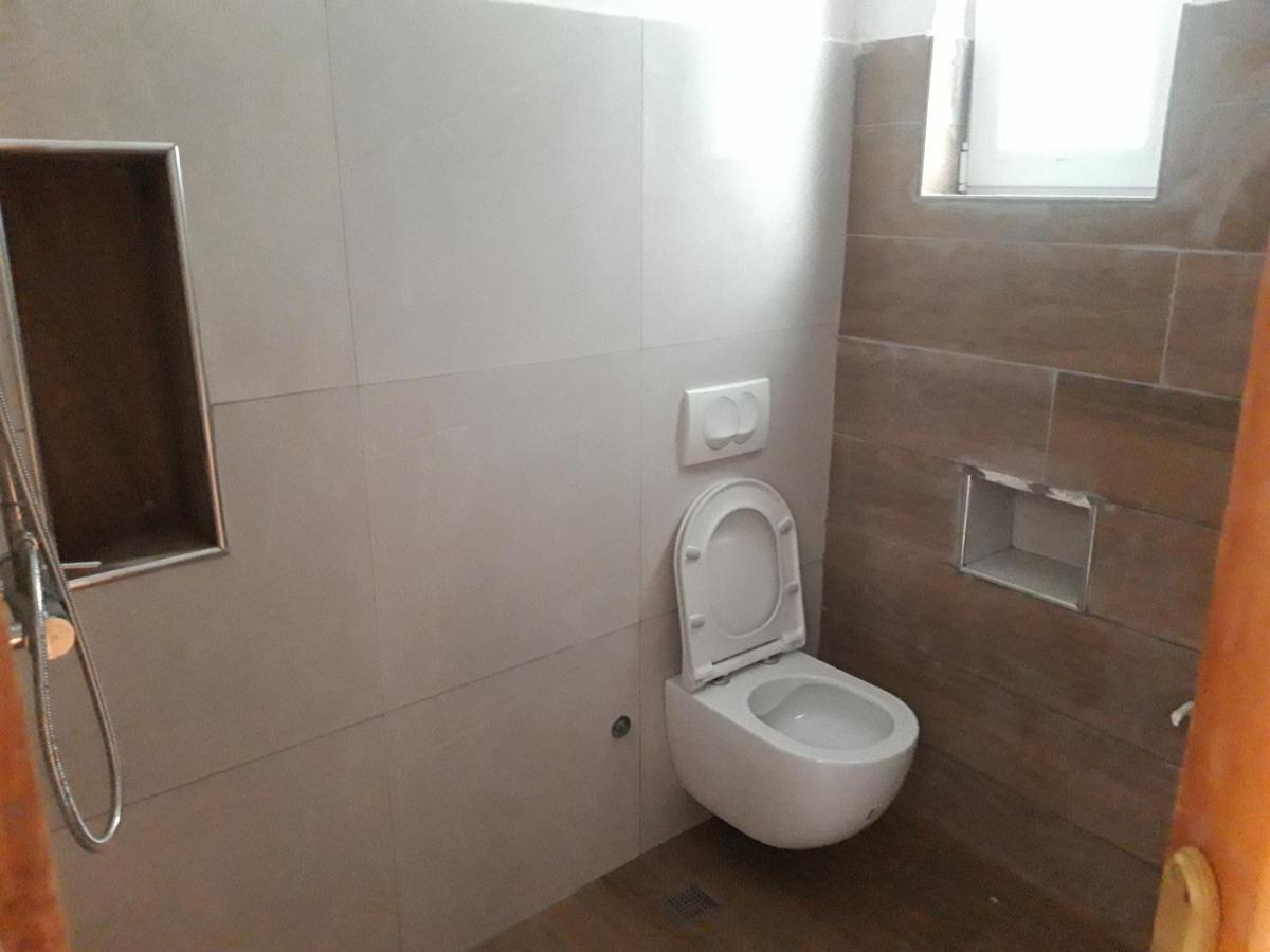 Bujtinat Skenderi Gjinar 2 Villa Kültér fotó