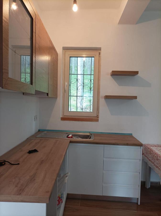 Bujtinat Skenderi Gjinar 2 Villa Kültér fotó