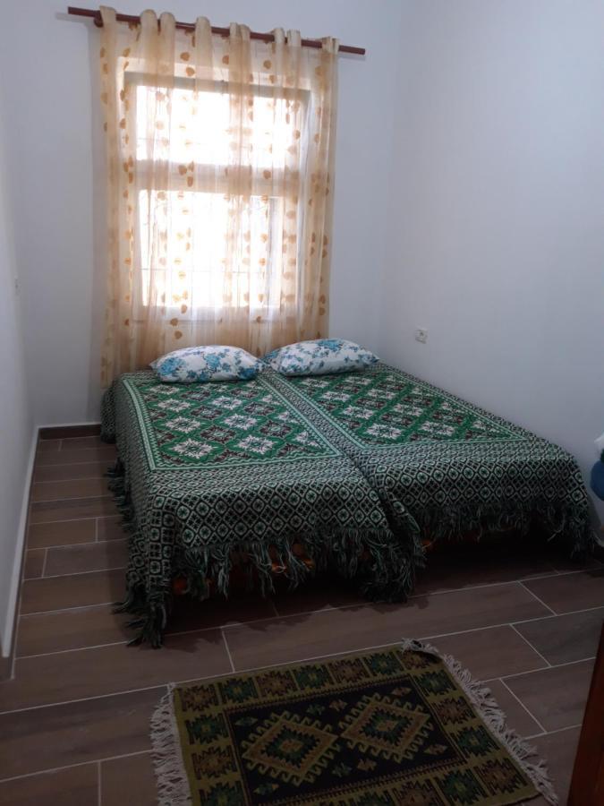 Bujtinat Skenderi Gjinar 2 Villa Kültér fotó